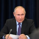 Владимир Путин поручил обеспечить продление программы туристического кешбэка